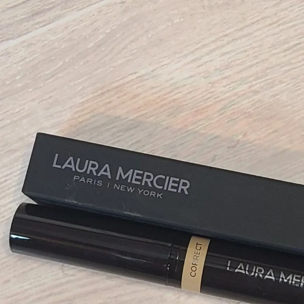 Laura Mercier Secret Camouflage Brighten Correcting Duo Stick Concealer Eye 2W